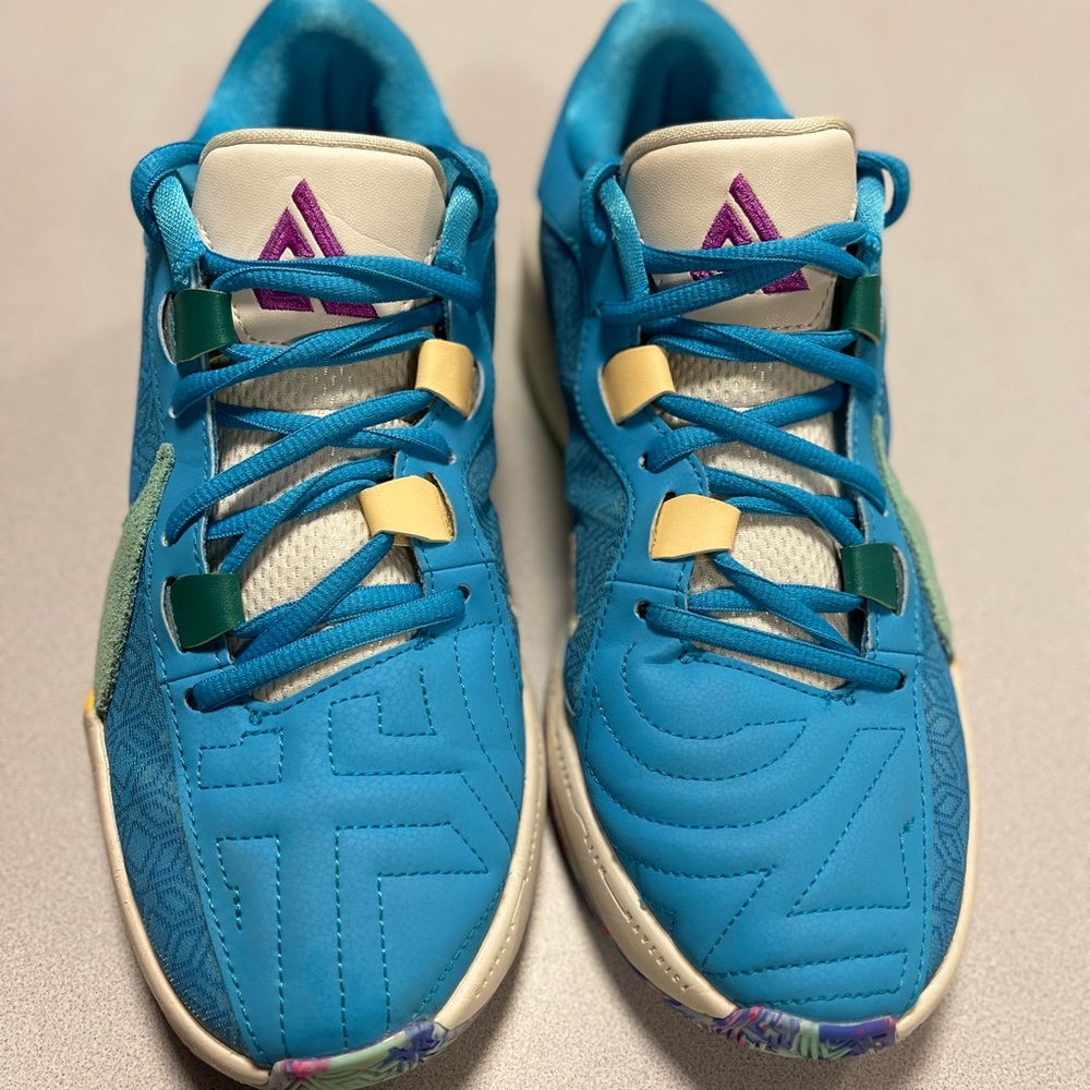 Men's Giannis Antetokounmpo Nike Blue Zoom Freak 5 Low Top Shoe